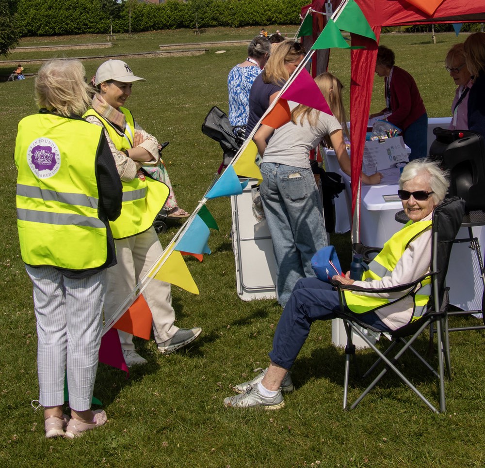 Volunteers 06